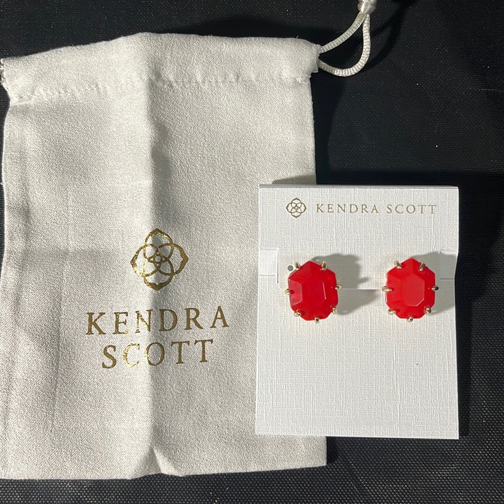 Kendra scott -Gold Berry/Red translucent-Morgan stud earrings